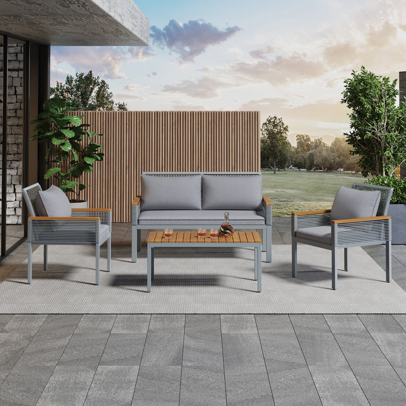 Wicker 4 - Person Garden Lounge Set