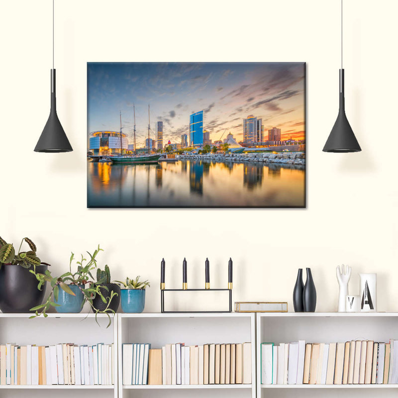 Milwaukee Downtown sur impression sur toile, H 16 po x l 24 po x P 1,25 po