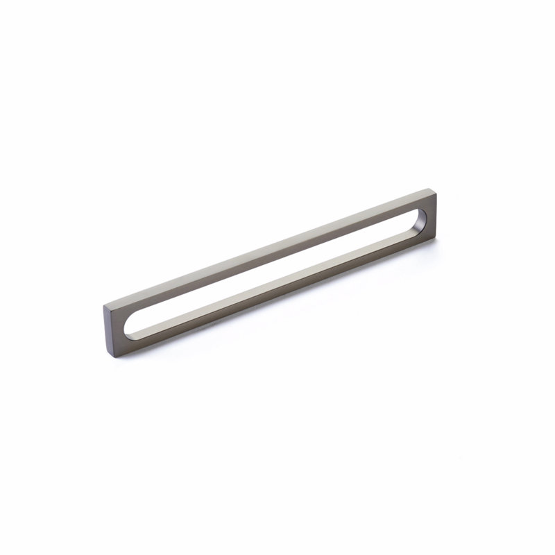 Poignée d'armoire Schaub, Métal industriel, 8"
