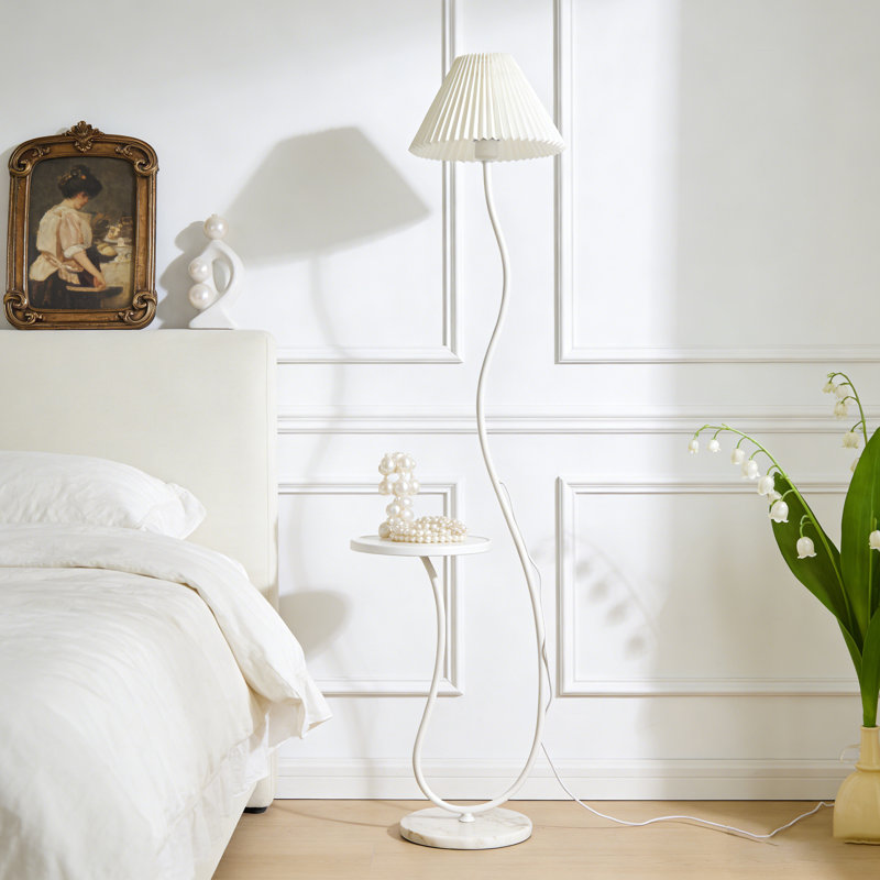 Lampe sur pied moderne avec abat-jour plissé avec base en marbre et table d'appoint