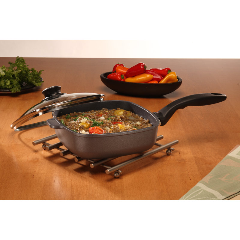 Non Stick Aluminum Saute Pan with Lid, 2.1 Quarts