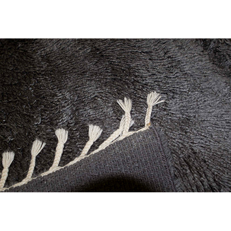 Tapis noir de haute qualité noué à la main