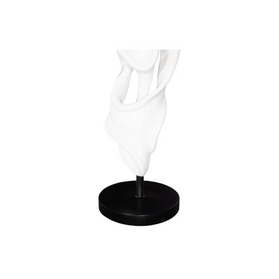 Figurines & Sculptures