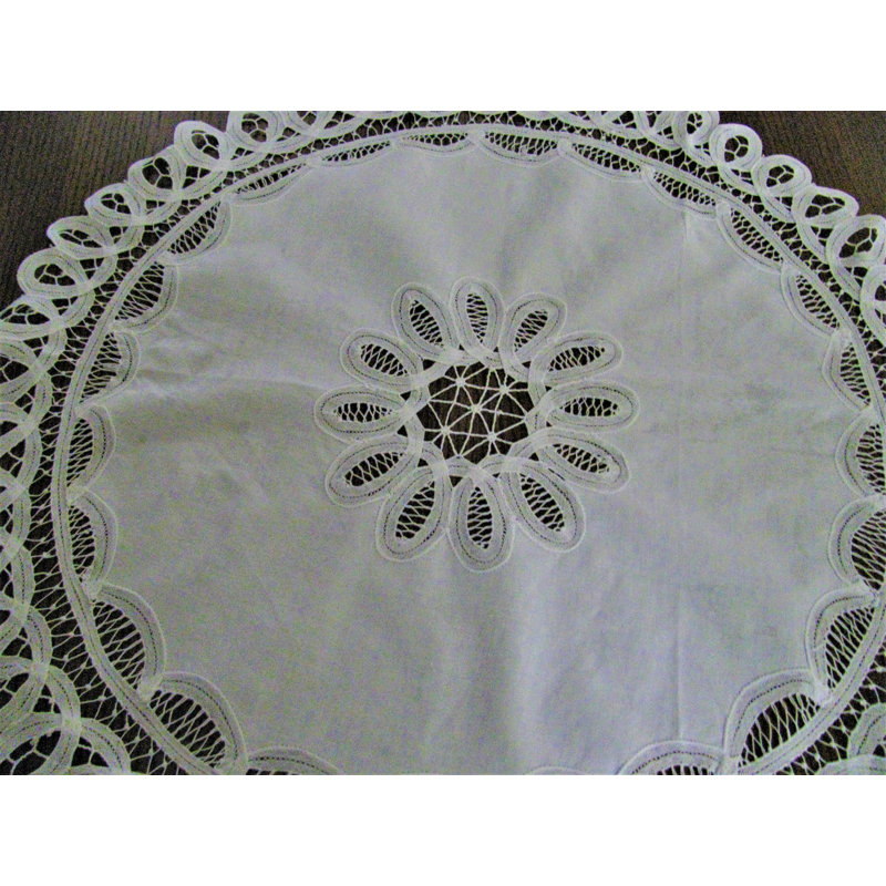 Round Table Topper