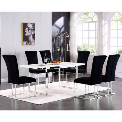 Chaise parsons en velours Hasiba