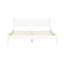 Très grand lit plateforme Mid-Century moderne au fini blanc, aucun sommier tapissier requis, pieds fuselés ronds, ensemble de lattes pour le soutien de la chambre à coucher et confort d'air