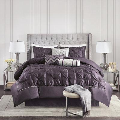 Édredon très grand 7 pièces en prune - Literie élégante avec 1 édredon, 2 taies décoratives, 3 coussins décoratifs, jupe de lit et rembourrage comprenant coussins et vapeur