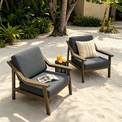 Chaises longues d'extérieur en bois de teck avec coussin et accoudoirs Marlo