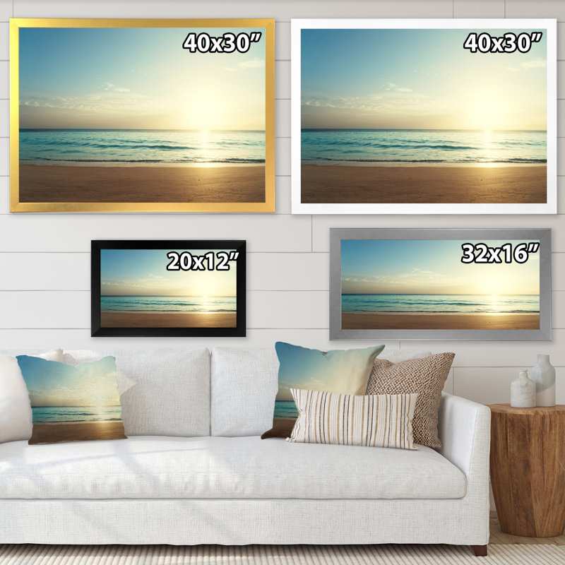 Coucher de soleil sur la plage des Seychelles - Photographie sur toile, H 30 po x l 40 po, Cadre noir