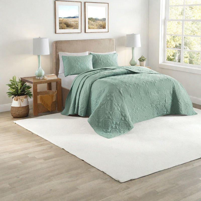 Reversible Microfiber Bedding Set, Green Medallion Pattern For Bedroom