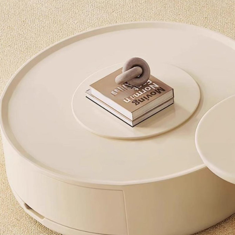 Table basse simple de style crème