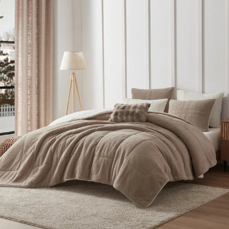 Ensemble d'édredon en peluche matelassé 3 pièces Wonderful, Édredon pour grand lit + 2 taies décoratives, Marron clair