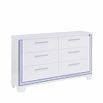 6-Drawer Dresser With Lights