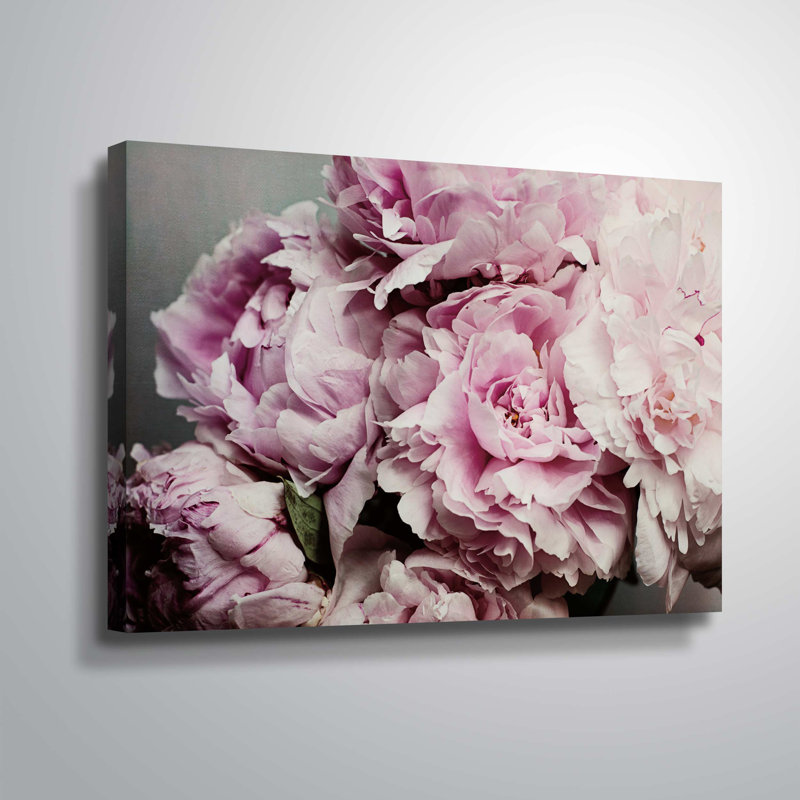 « pivoines galore ii »-impression sur toile, Toile tendue, H 18 po x l 36 po x P 2 po
