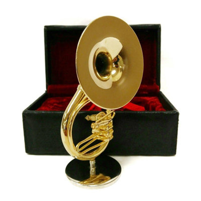 Gelb Entertainment Figurines & Sculptures
