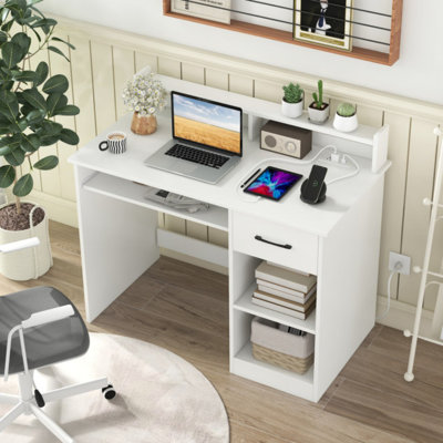Bureau blanc avec station de charge et tablette réglable pour le bureau à domicile