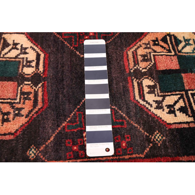 Tapis bleu marine Baluch 4 pi 3 po x 8 pi 10 po