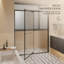 Porte de douche pivotante sans cadre avec verre trempé transparent et poignée en acier inoxydable - largeur réglable pour les salles de bain modernes