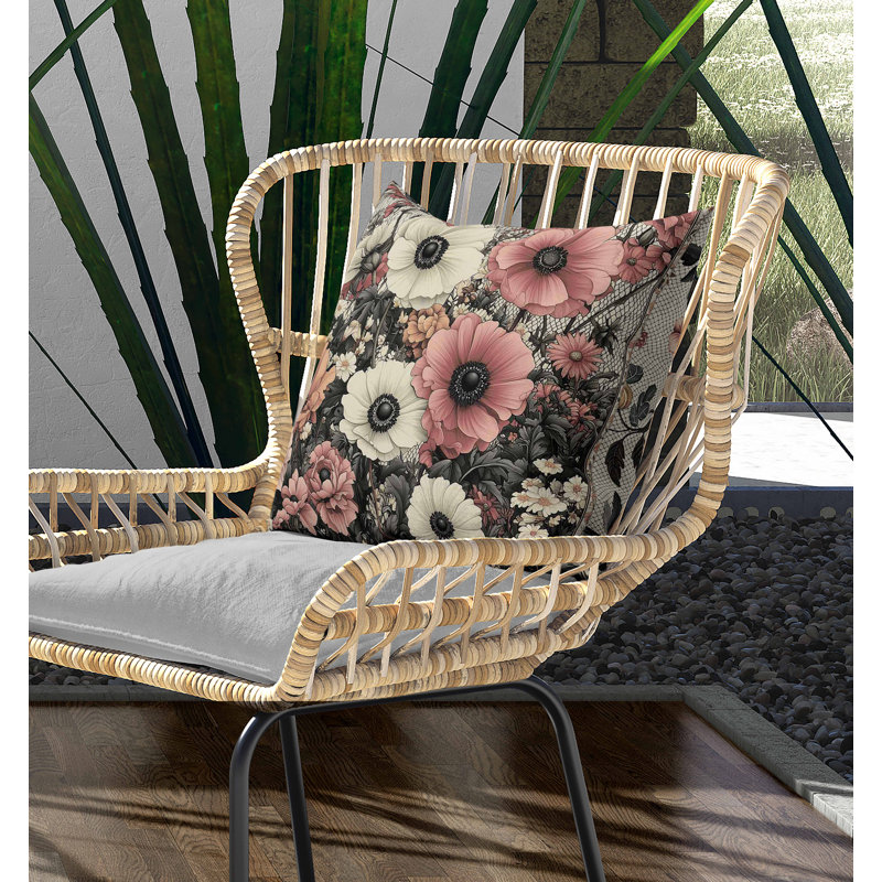 Coussin intérieur / extérieur Floral Array, Carré 18 po, Rose / Gris