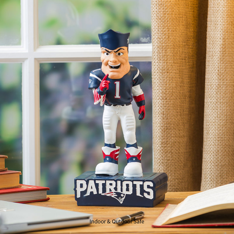 Statue mascotte nfl, New England Patriots