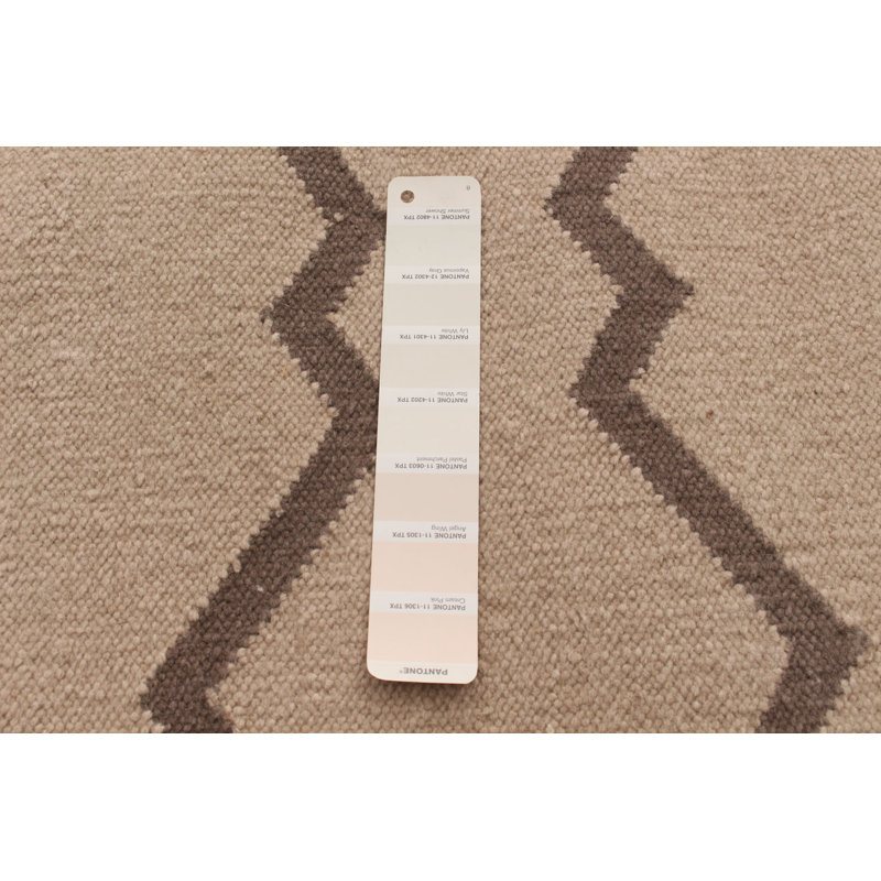 Tapis beige / gris en laine tissé à plat à la main à motif géométrique Zayn