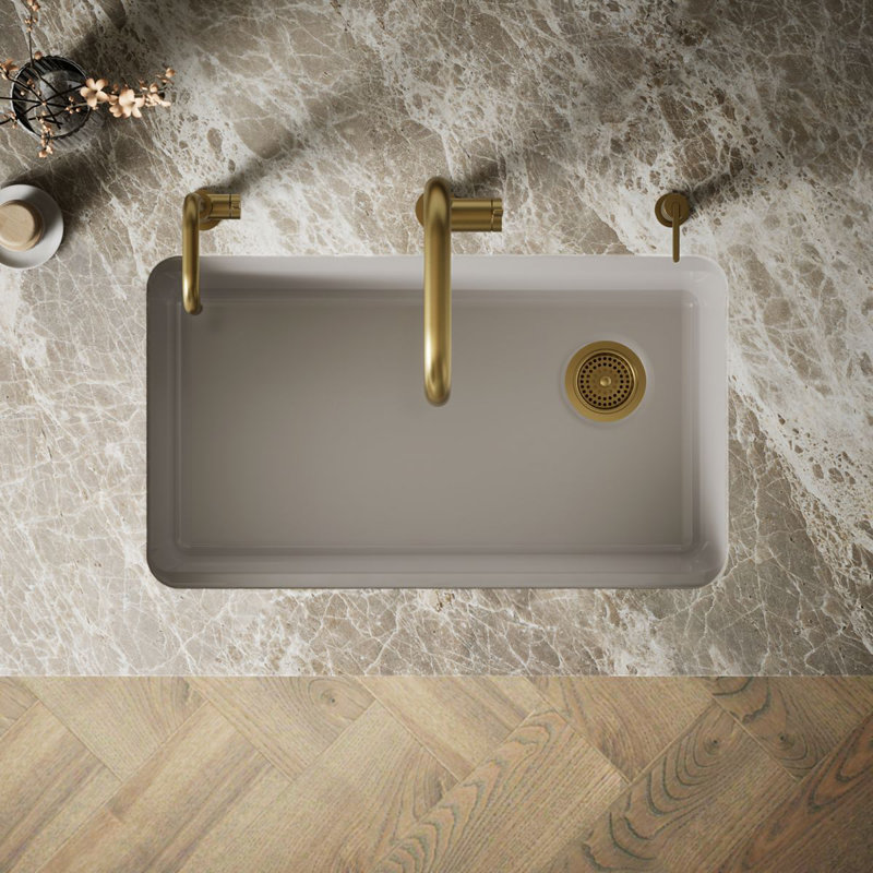 Évier de cuisine encastré à simple cuve avec accessoires Riverby 33 po x 22 po x 9-5 / 8 po Riverby, Truffe