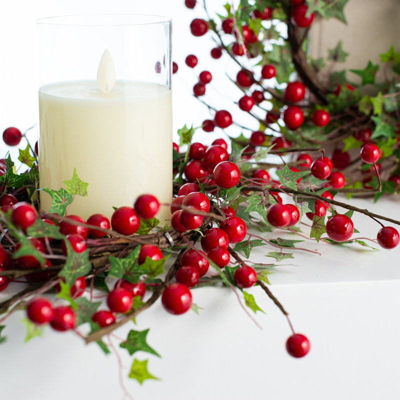 Handcrafted Faux Berry Silk 14'' Wreath