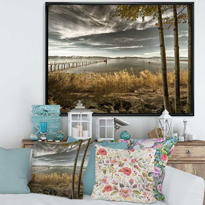 Jetée à Brown Lake - reproduction de photo, H 30 po x l 40 po x P 1,5 po, Toile avec cadre flottant