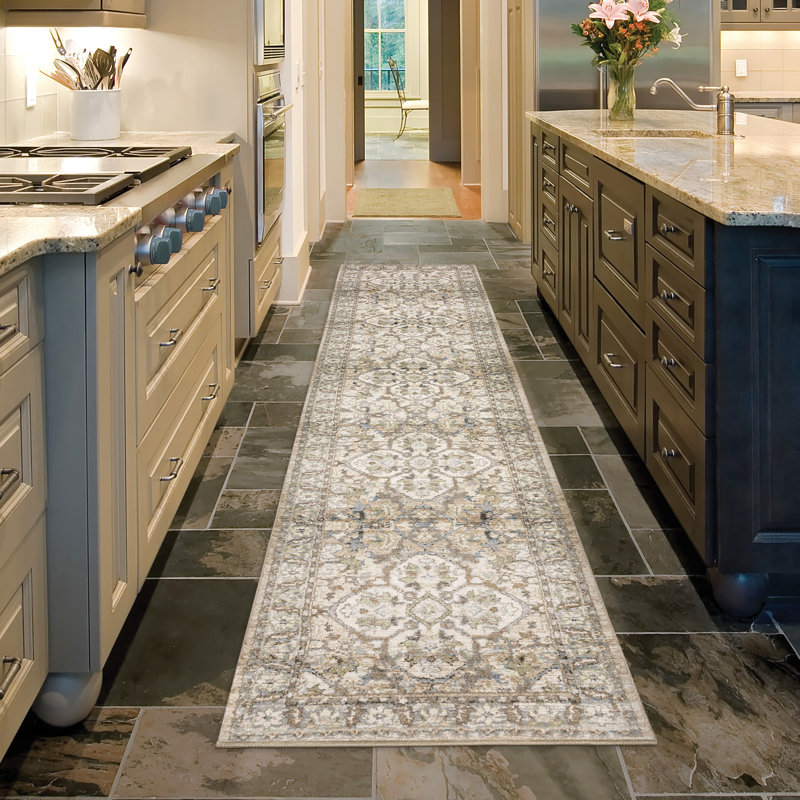 Tapis beige à motif de médaillon Schuetz, Tapis de couloir 2 pi 6 po x 12 pi
