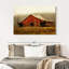 Skylight Barn dans le brouillard-107496720