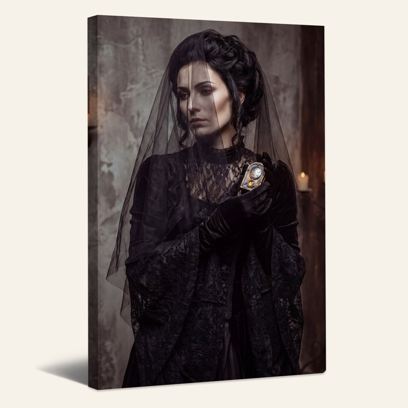 «Veiled Woman in Black Lace», art mural d'Halloween Steampunk, 48"H x 32"W