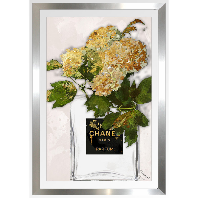 «Gold Flowers 2», reproduction, H 39,5 po x l 27,5 po x P 0,75 po, Acrylique avec cadre argent