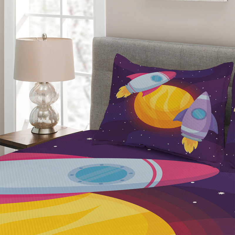 Vibrant Polyester Coverlet, King Bedspread + 2 Shams