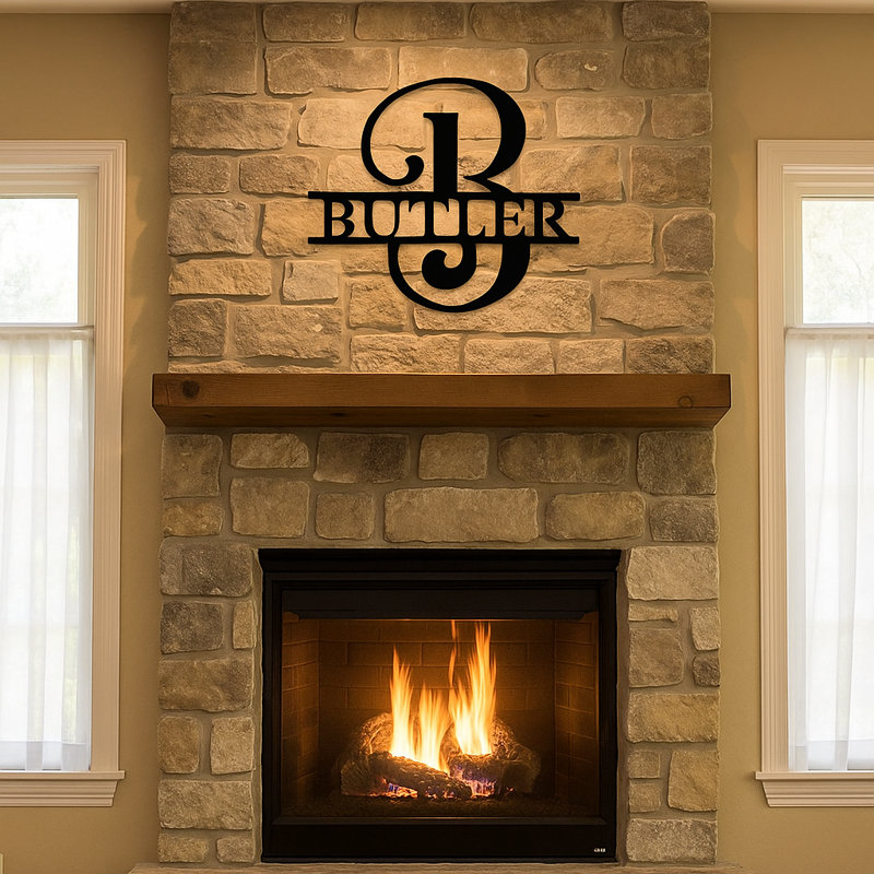 Décoration murale simple avec lettre fendue et monogramme, H 11,5 po x l 11,5 po x P 0,25 po, Dos plat