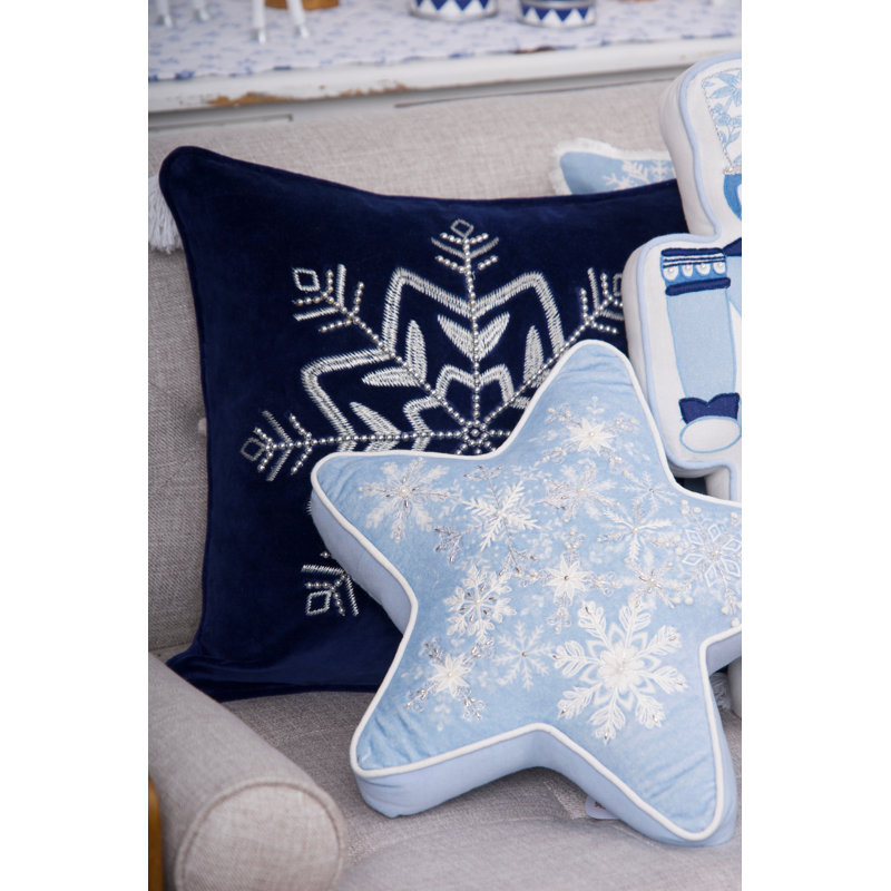 Coussin décoratif en forme de flocon de neige glacé étoile de Noël 16 po x 16 po