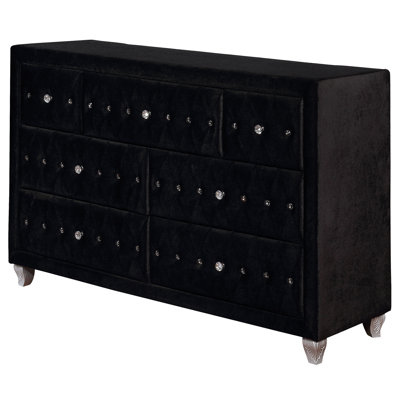 Ensemble de chambre à coucher 4 pièces avec lit, deux tables de chevet et commode Loreta