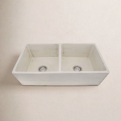 Vineyard 33" Double Basin Farmhouse Kitchen Sink