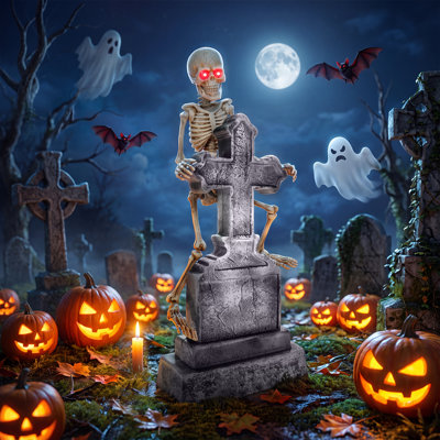 Outdoor Halloween decorations