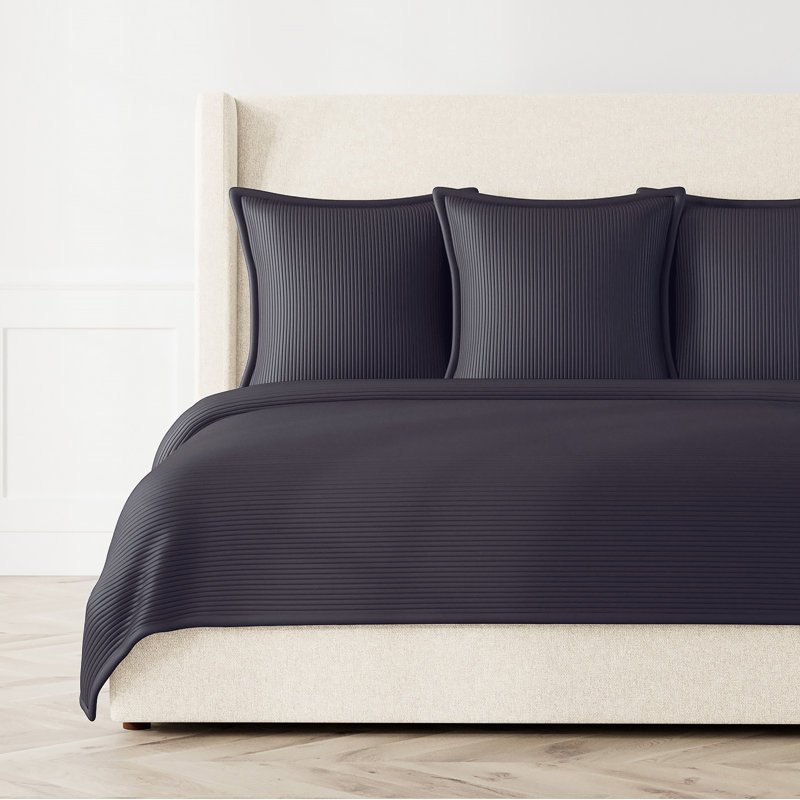 Linea Polyester Channel Stitch Abstract Coverlet, Queen Coverlet + 2 Euro Shams, Black