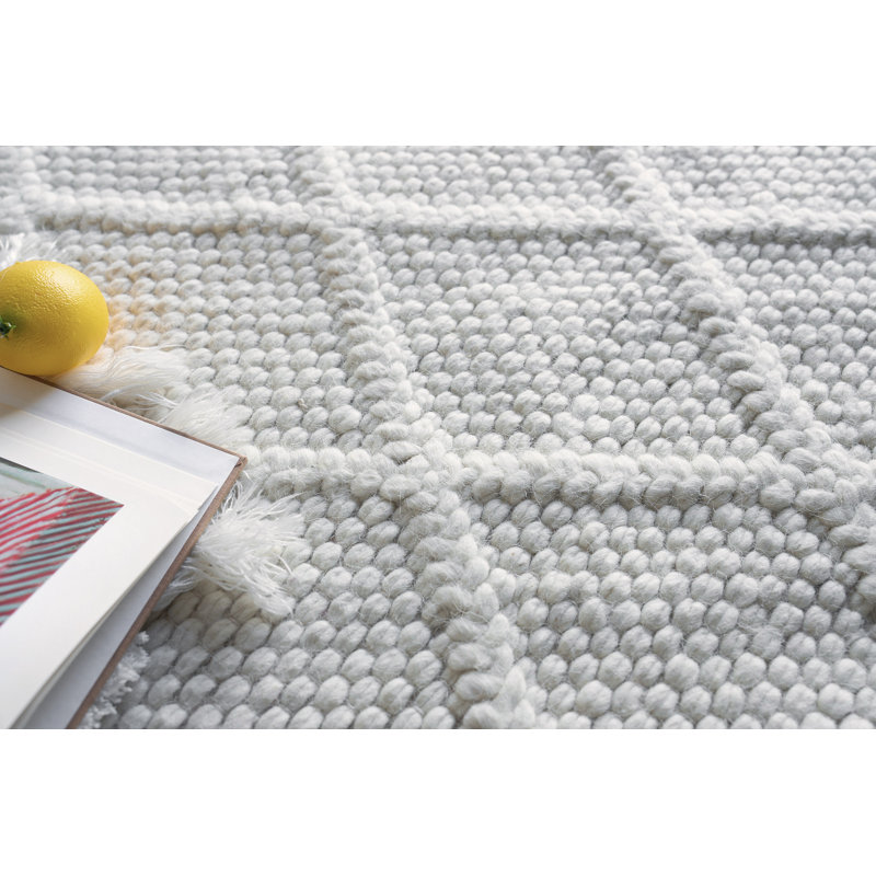 Rectangle Brentwood Geometric Handmade Flatweave Wool/Viscose Area Rug in Silver, Rectangle 10' x 14', White