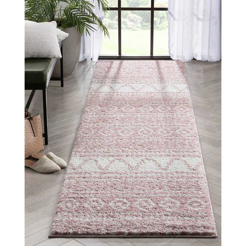 Tapis rose en polypropylène tissé à la machine Marandia, Tapis de couloir 2 pi 7 po x 9 pi 10 po