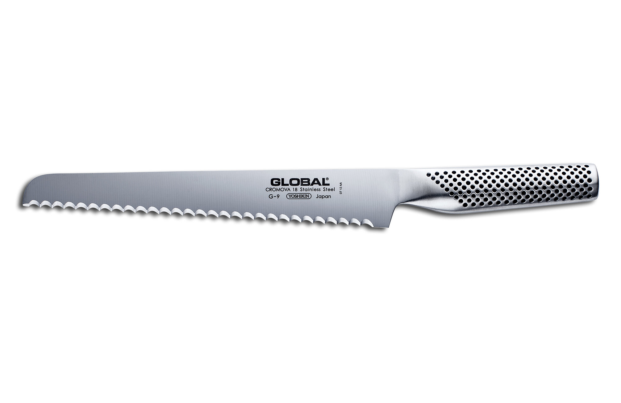https://assets.wfcdn.com/im/47537862/compr-r85/1708/17084149/global-knives-classic-85-serrated-bread-knife.jpg