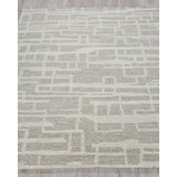 Hand Tufted Geometric Area Rug in Beige/Ivory
