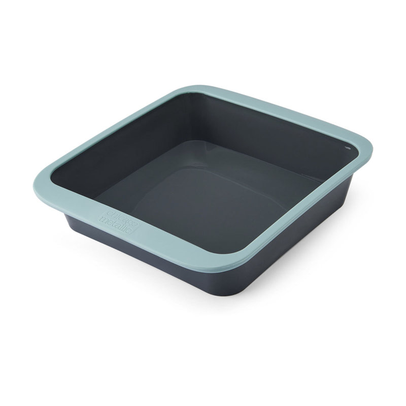 Chicago Metallic Silicone 8-Inch Square Cake Pan