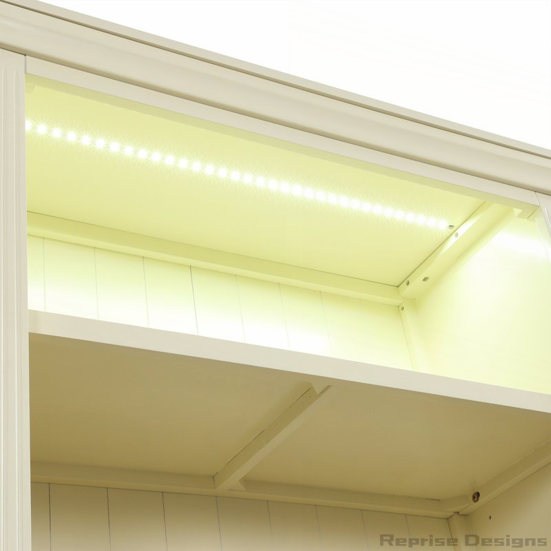 Bibliothèque de 83,4 po de hauteur à 5 niveaux avec bande lumineuse et tablettes réglables, Beige / Crème