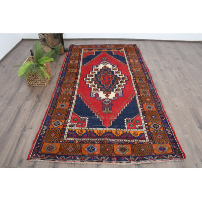 Tapis rouge en laine de 56,3 x 98,8 pouces à motif géométrique traditionnel