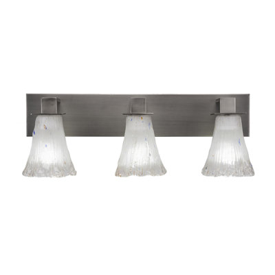 Barre d'éclairage de salle de bain 3 lumières Apollo au fini graphite avec verre en cristal givré cannelé de 5,5 po
