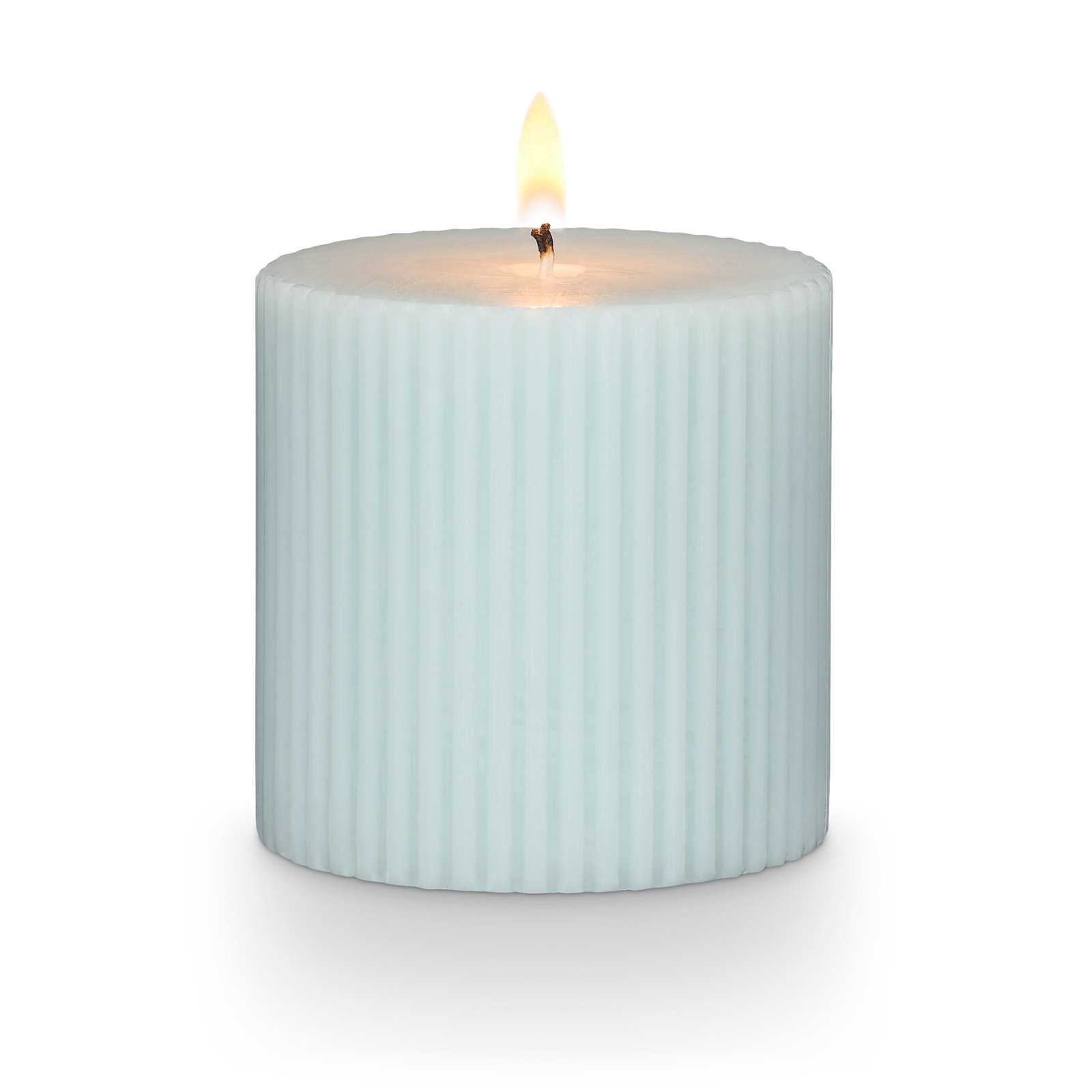 ILLUME Beautifully Done Medium Fragranced Pillar Candle, Blackberry Absinthe, Fresh Sea Salt, Small