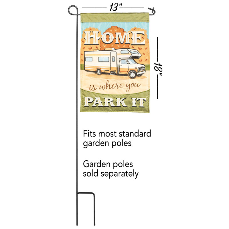 Drapeau de jardin en polyester 18 x 13 po Fall C Class Camper