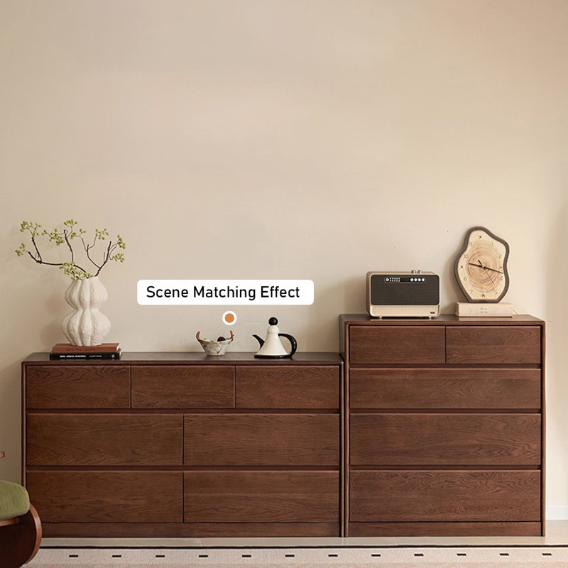Armoire d'appoint en noyer massif